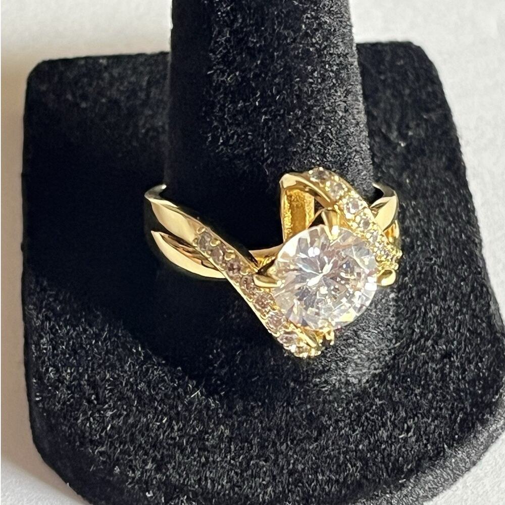 Clear Solitaire Statement Ring Yellow Gold Tone Engagement Style Size 9.5 NEW